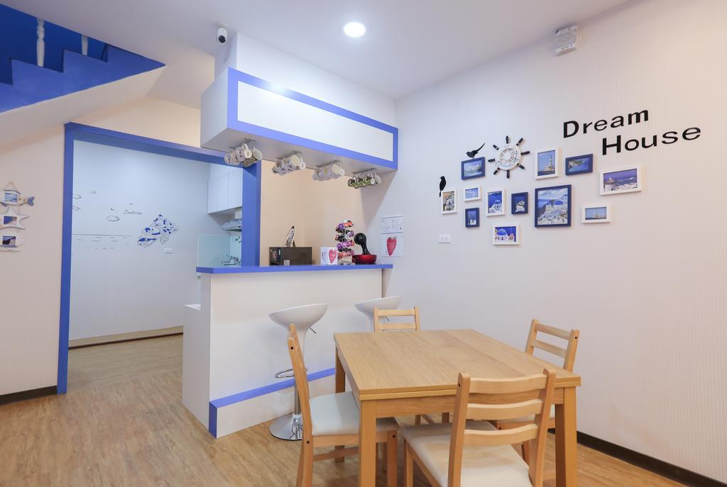 Simple Travel Hostel Дунган Екстериор снимка