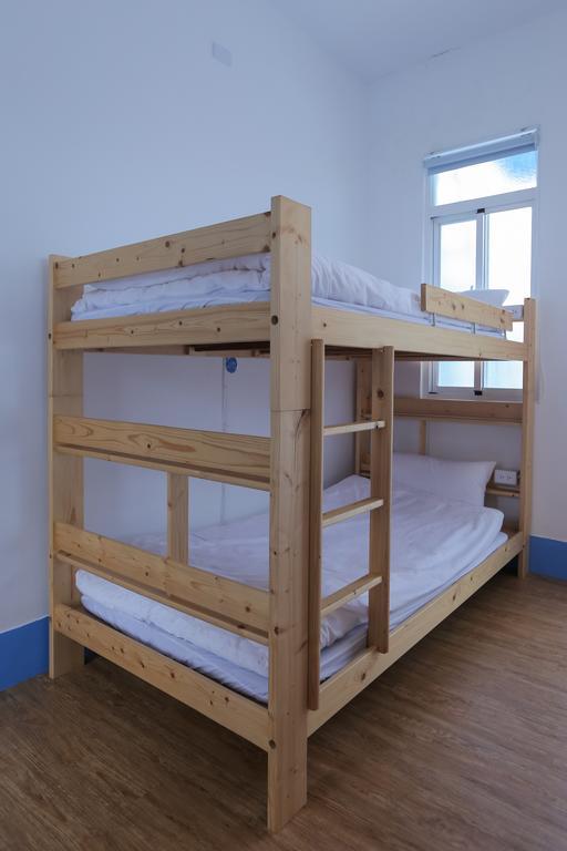 Simple Travel Hostel Дунган Екстериор снимка