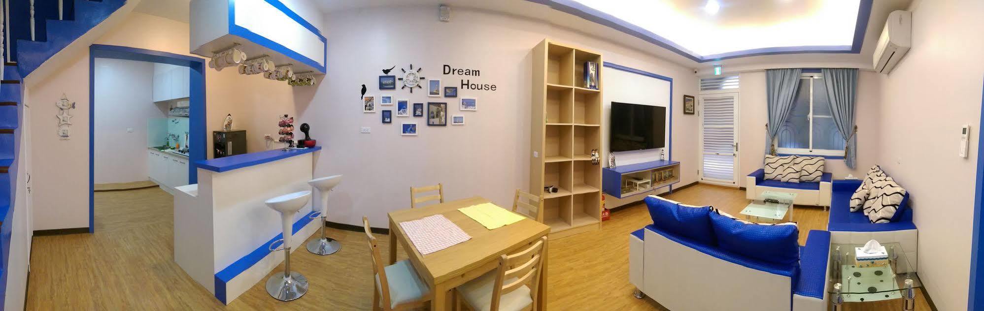 Simple Travel Hostel Дунган Екстериор снимка
