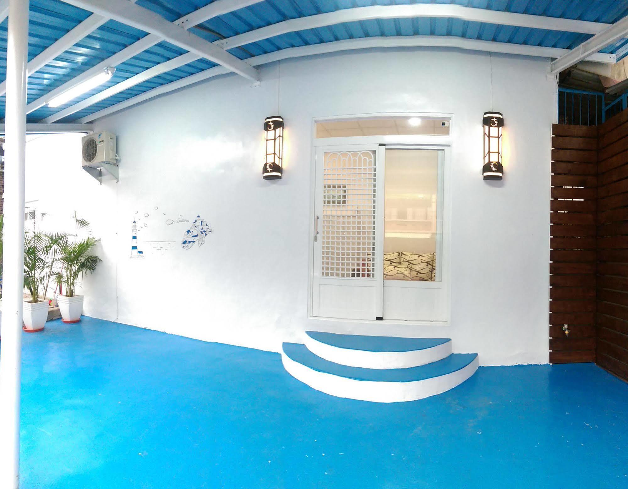 Simple Travel Hostel Дунган Екстериор снимка